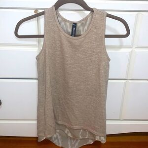 Design lab tan tank with silky layer. XS